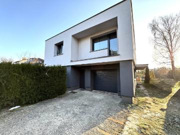 Dom wolnostojący 146,89 m² z dużą działką w Poznaniu