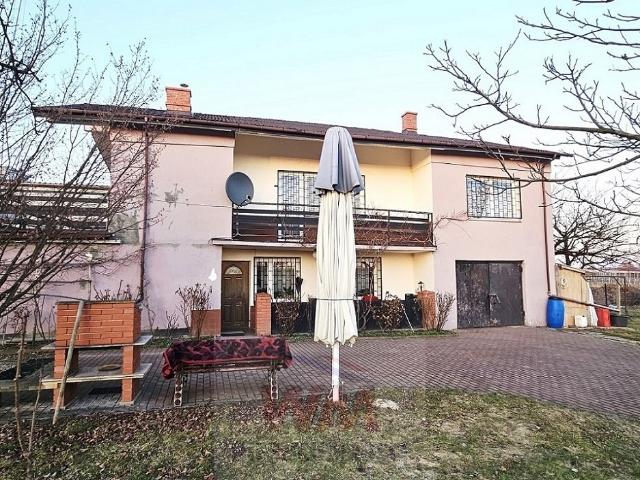 Dom wolnostojący 150 m2 z ogrodem i garażem