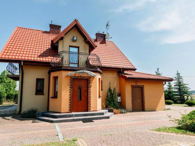 Dom wolnostojący 160 m² nad jeziorem na wynajem Bruliny