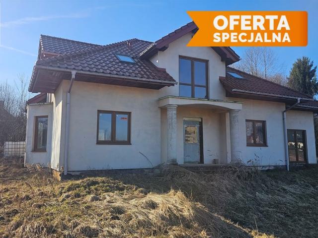 Dom wolnostojący 243 m2 w stanie deweloperskim, garaż, taras