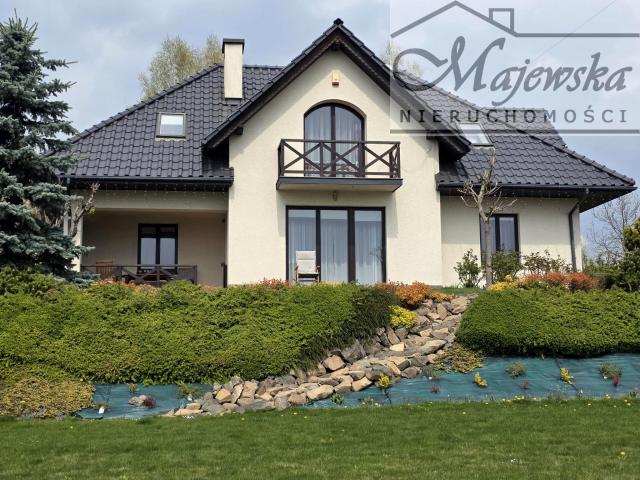 Dom wolnostojący 250 m² z garażem na wynajem Borzęta