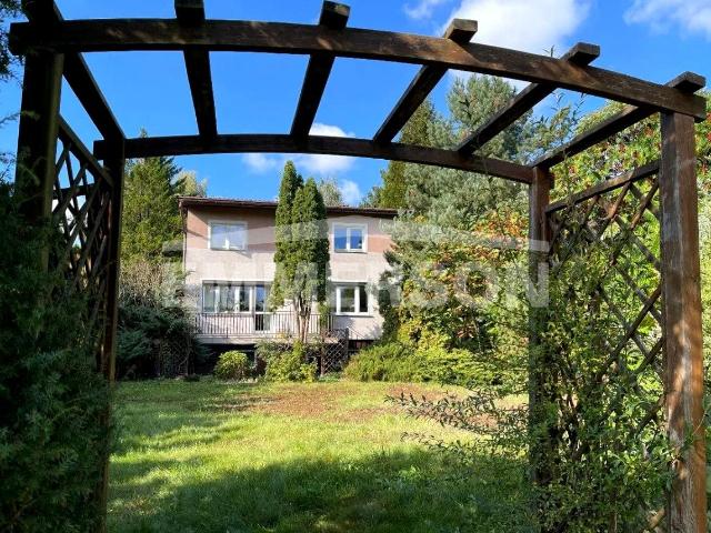 Dom wolnostojący 210 m² z balkonem na wynajem Komorów