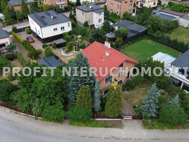Dom wolnostojący 211 m² do remontu w Ujeździe