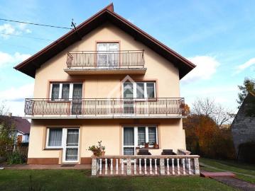 Dom wolnostojący 216 m² z dużym ogrodem i garażem
