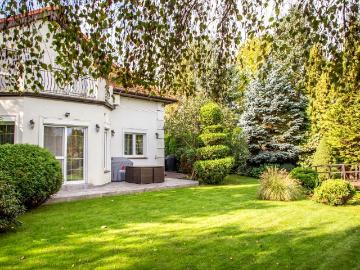 Dom wolnostojący 340 m² z garażem na wynajem Solec