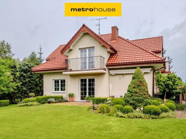 Dom wolnostojący 335 m² z ogrodem i garażem Chyliczki