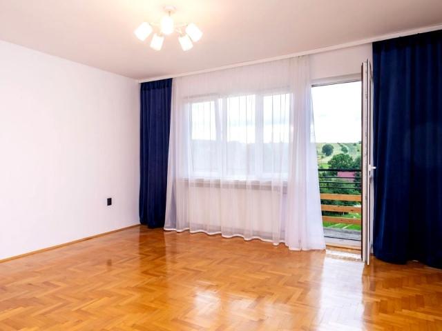 Dom wolnostojący 70 m² z balkonem na wynajem Łapczyca