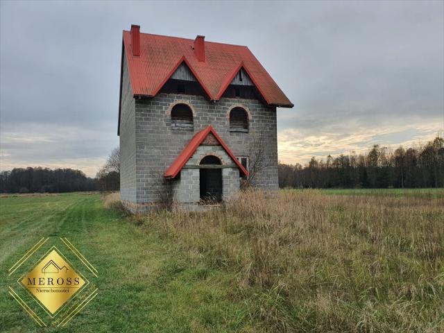 Dom wolnostojący 95 m2 na dużej działce 1800 m2 w Grabcu