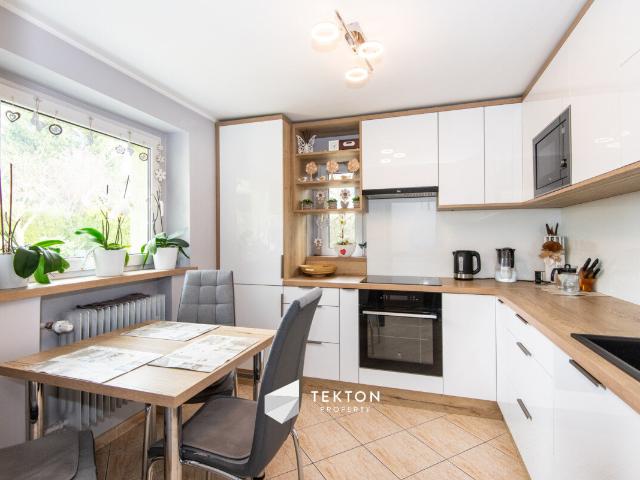 Dom, Wiry, Komornicka, 180.00 m², sprzedam dom