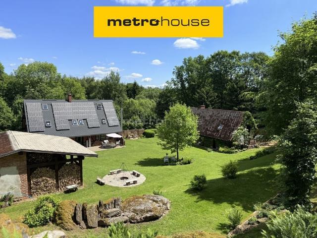 Dom, Taszów, 370.00 m², sprzedam dom