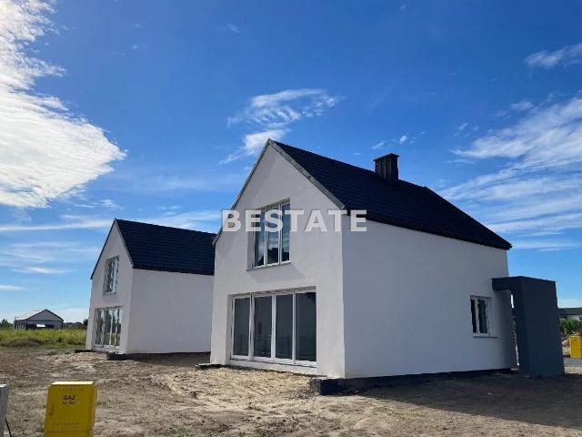 Dom, Trzebnica, 83.00 m², sprzedam dom