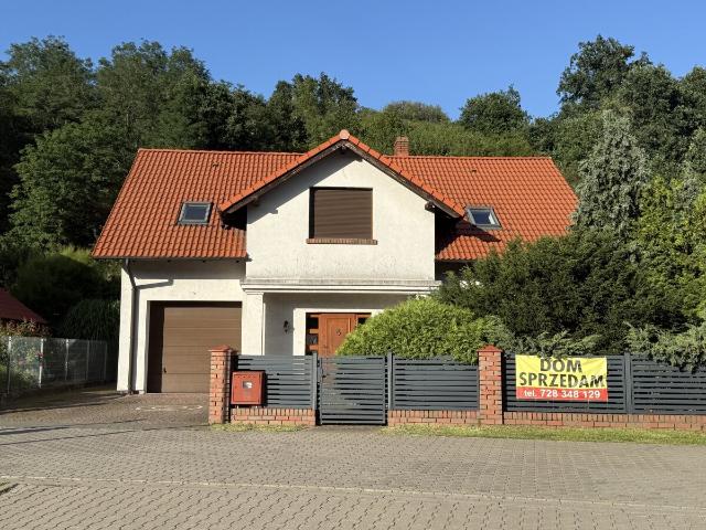 Dom, Ujście, Kanałowa, 156.00 m², sprzedam dom