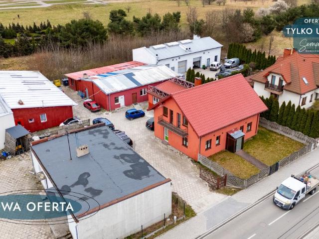 Dom z 3 budynkami usługowymi, 215 m², potencjał inwestycyjny! polecam!
