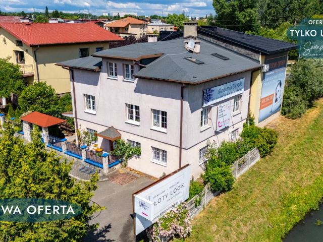 Dom z usługami 347 m² w Bełchatowie polecam