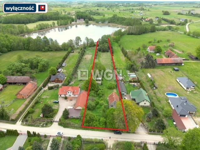 Dom z własną linią brzegową jeziora, 5300 m² działki
