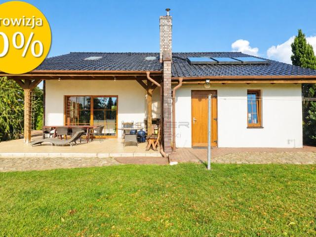 Dom z własnym stawem i halami 145 m², 4,94 ha