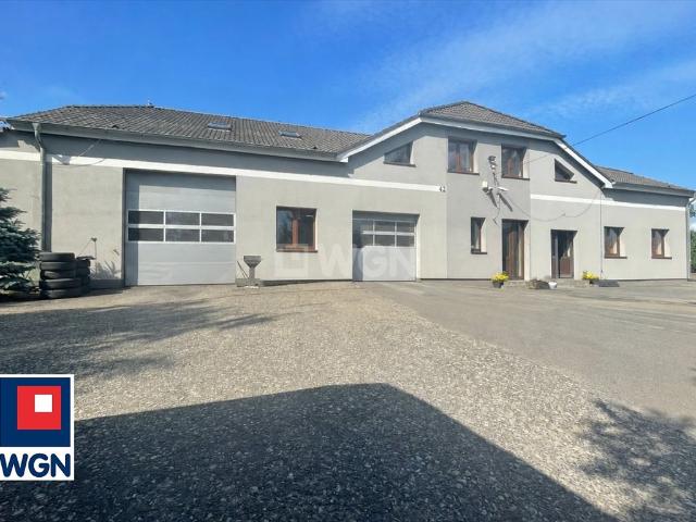 Dom z warsztatem 400 m2 7 pokoi działka 36 800 m2