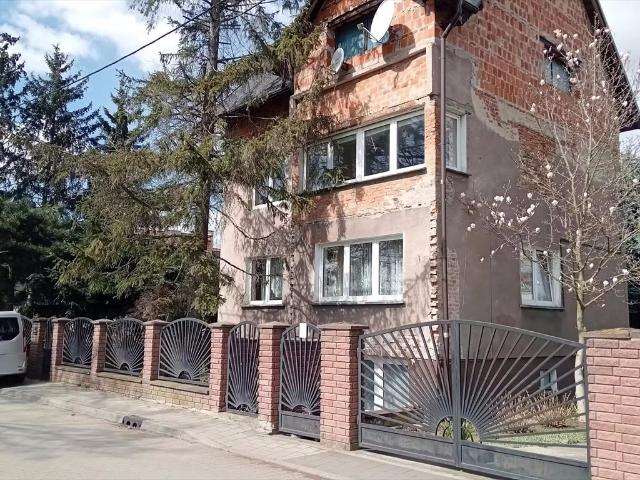 Dom z widokiem na Odrę i dużą działką 735 m2