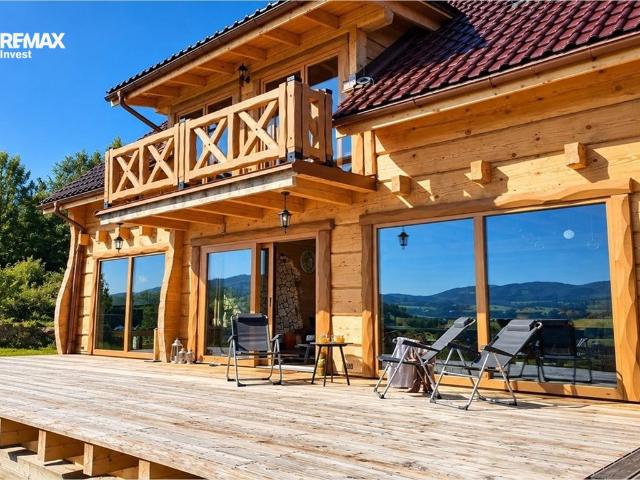 Dom z bali 300 m2 z panoramicznymi widokami polecam!