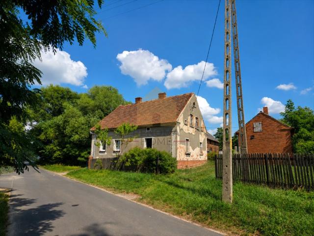 Dom z cegły, 90 m², duży strych, ogród polecam!