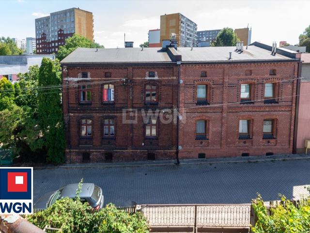 Dom z dwoma niezależnymi lokalami i działką 341 m2 zapraszam