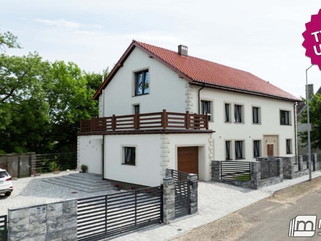 Dom z dwoma niezależnymi lokalami Trzebiatów