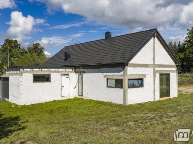 Dom z dużym potencjałem, 141 m², garaż, polecam!