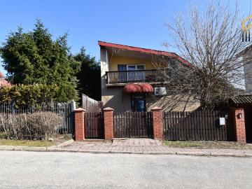 Dom z dużym potencjałem inwestycyjnym, 140 m2, 2 kondygnacje