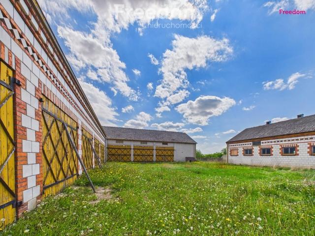 Dom z dużą działką 2400 m² w Paciorkowej Woli zapraszam