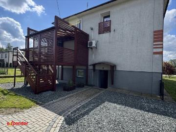 Dom z dużą piwnicą i garażem w Siedlikowie