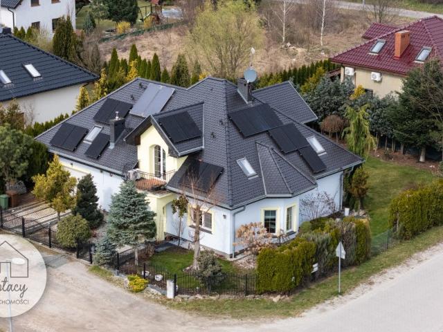Dom z fotowoltaiką i klimatyzacją w Robakowie 674 m² działki
