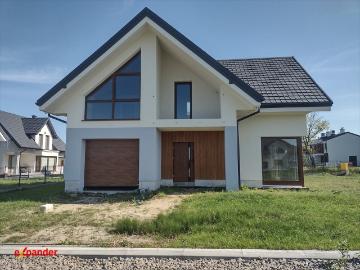 Dom z garażem i tarasem w Głogowie Małopolskim