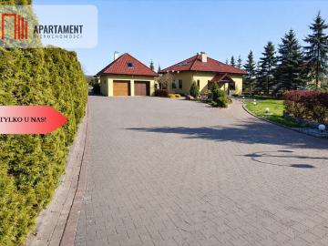 Dom z halą i biurem – idealny pod działalność i życie
