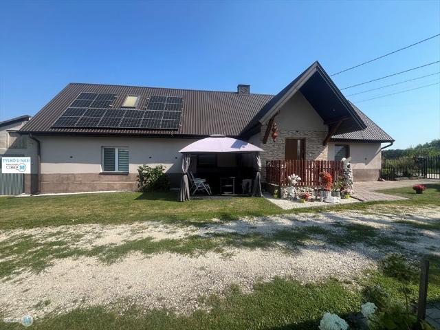 Dom z ogrodem w Jasiń, 175 m2, ogród, taras