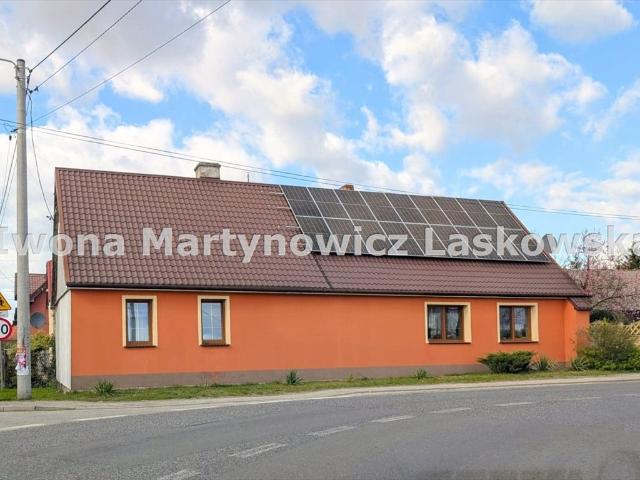 Dom z ogródkiem, 154 m2, ekonomiczne ogrzewanie, Krzelów