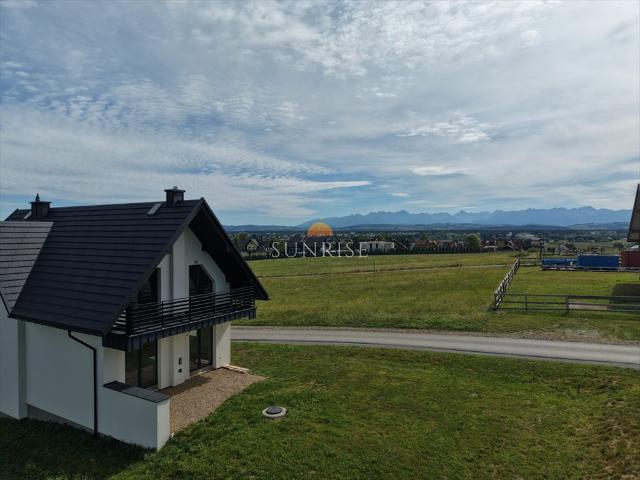 Do sprzedania dom z panoramą gór i własną działką 601 m²