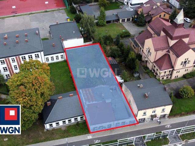 Dom z 4 pokojami, 127 m², podział na samodzielny lokal