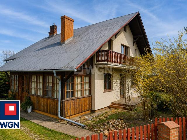Dom 7 pokoi, ogród, garaż, do remontu polecam