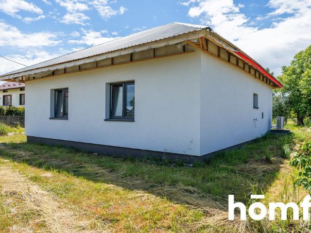 Sprzedam dom 110 m² na dużej działce w Sarzynie