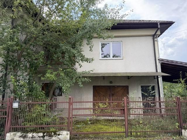 Polecam dom 272 m² z potencjałem, działka 1200 m² w Koszycach