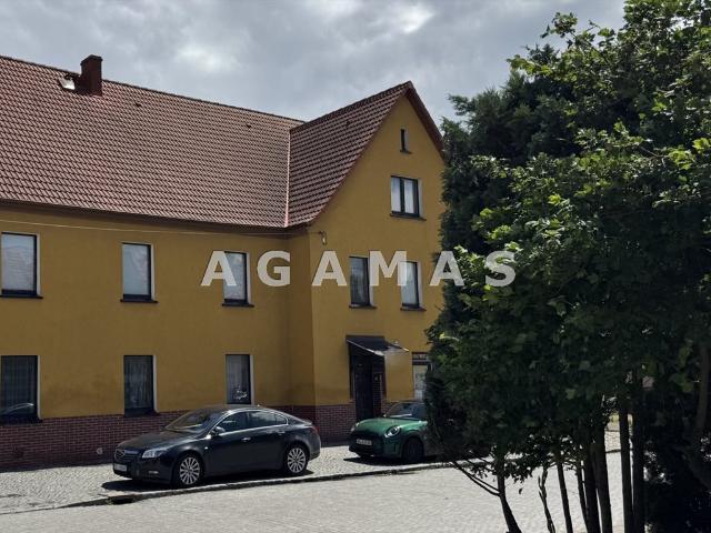 Dom z potencjałem 290 m² w Kondratowicach polecam!