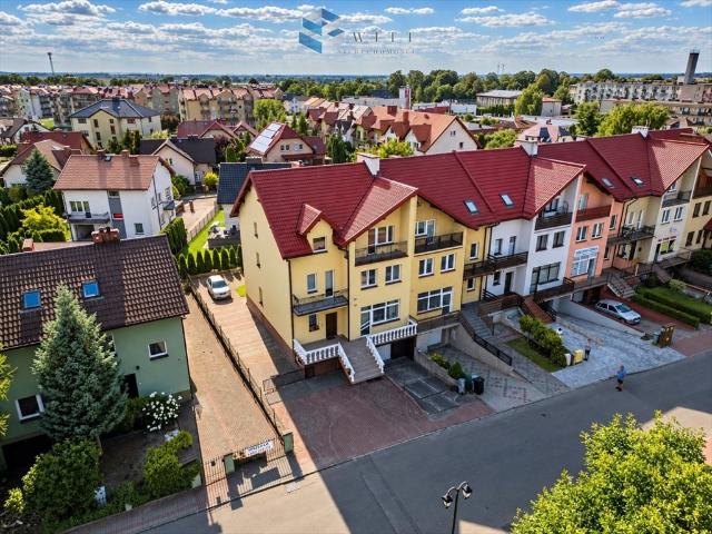 Dom z potencjałem usługowo mieszkalnym 438 m² w Lubawie