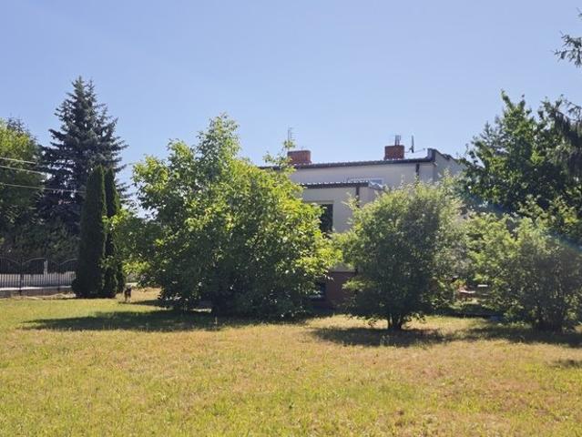Dom z potencjałem w Starych Babicach, 72 m², działka 976 m²