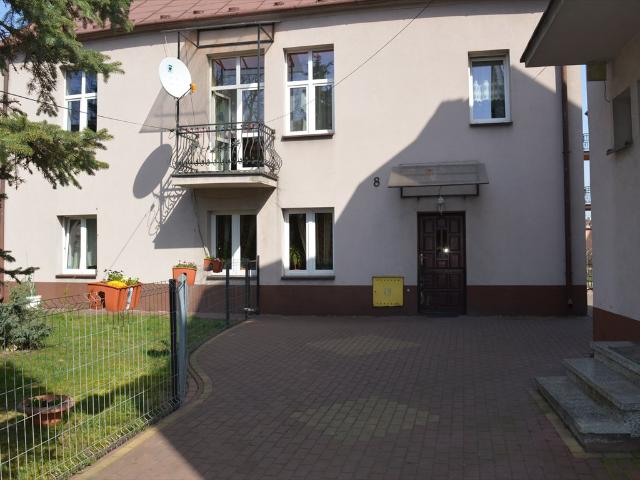 Sprzedam dom z potencjałem handlowo usługowym w centrum Mielca