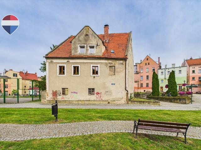 Dom z potencjałem inwestycyjnym i dużą przestrzenią