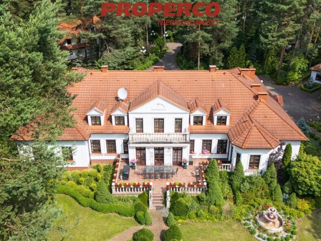 Dom, Zagnańsk, 1022.49 m², sprzedam dom
