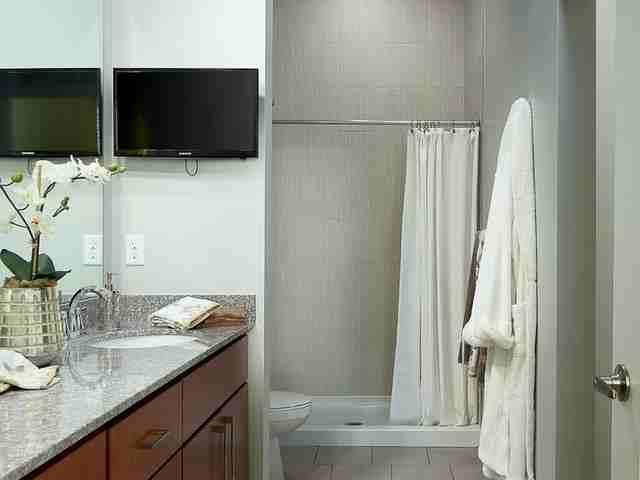 Domain City Center 1 Bedroom Apartment for Rent at 8800 Penrose Ln, Lenexa, KS 66219
