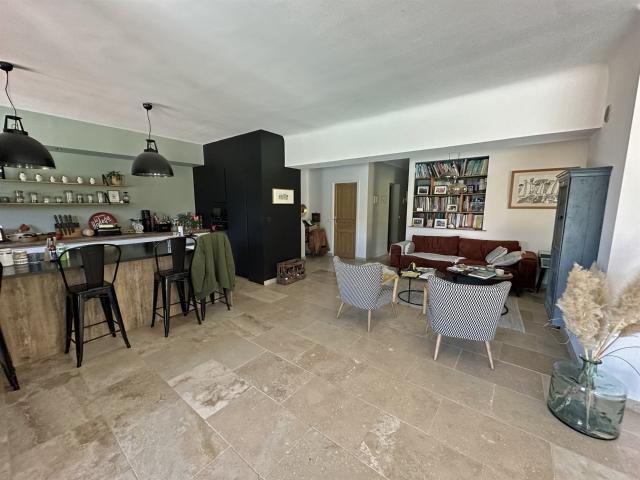 Domaine collias 360m² Collias