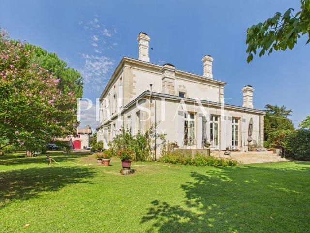 Domaine d’Exception au Cœur des Landes de Gascogne 772m² Saint Symphorien