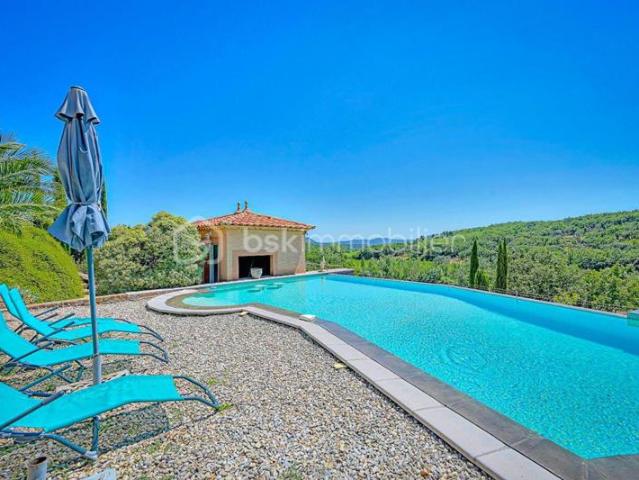 Domaine d'architecte 490 m² – 3 logements indépendants – Piscine à débordement – Vue panoramique – DPE A – Saint Jean de la Blaquière 34700 – 40 min Montpellier